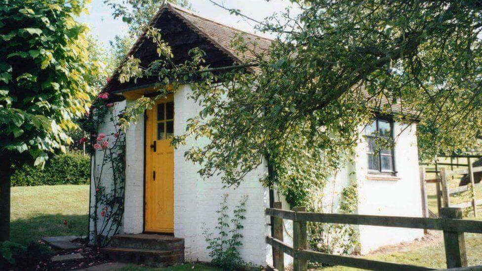 Roald Dahl Shedworking Writing Hut